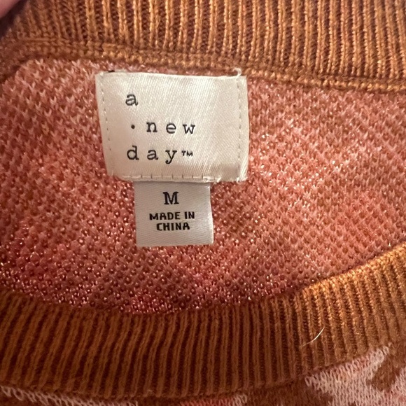 NWOT a new day Women's Crew Neck Retro Sweater in Pink and Brown Size Medium - Picture 4 of 4